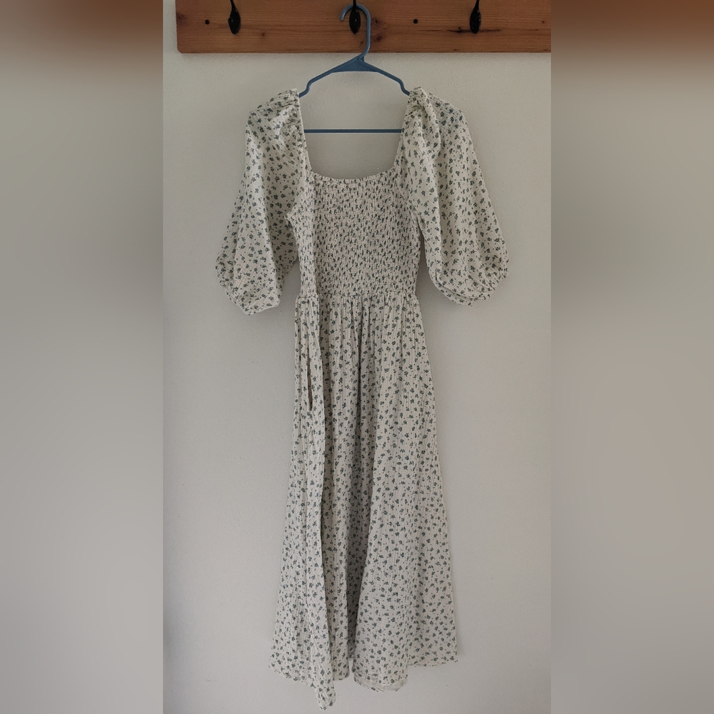 Like New Neuflora Hartselle Dress In Blue Floral Size Small - Picture 2 of 6